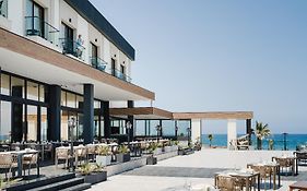 Shayna Beach Club